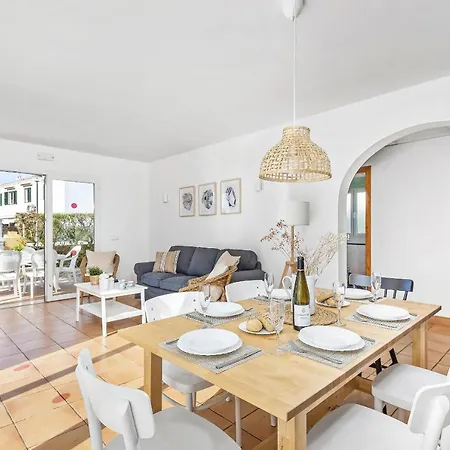 Villa Marina 3 Bedroom Villa, Cala Blanca (Menorca)