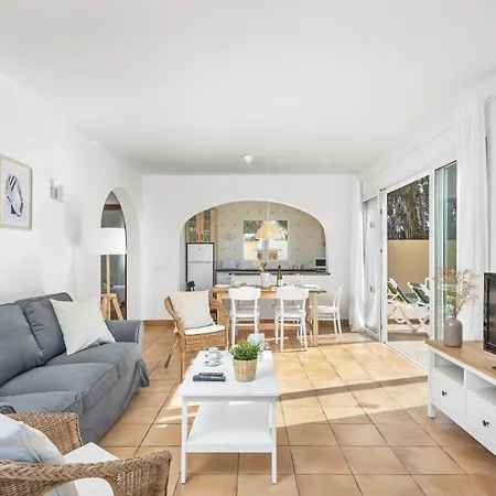 Villa Marina 3 Bedroom Villa, Cala Blanca (Menorca)