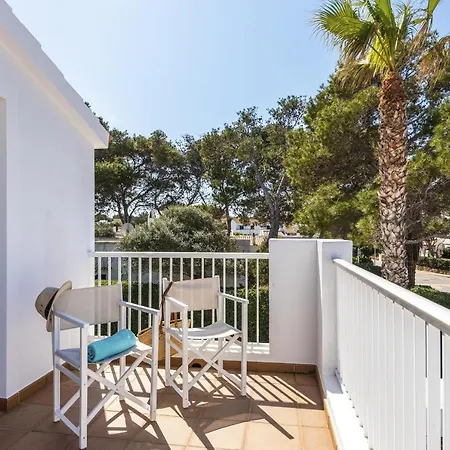 Villa Marina 3 Bedroom Villa, Cala Blanca (Menorca)